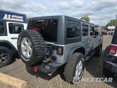 2014 Jeep Wrangler Unlimited Sahara - zdjęcie 4 z 25 - miniatura