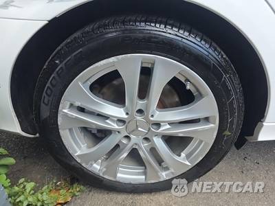 2013 Mercedes-Benz C 300 4MATIC Sedan - zdjęcie 10 z 29 - miniatura