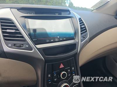 2014 Hyundai Elantra SE Sedan - zdjęcie 11 z 30 - miniatura