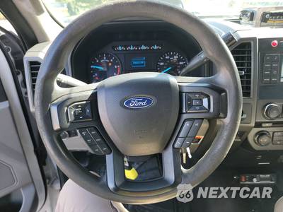 2018 Ford Super Duty F-450 Cab Chassis XL Regular Cab DRW - zdjęcie 10 z 22 - miniatura