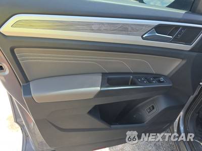 2023 Volkswagen Atlas Cross Sport 3.6L V6 SE w/Technology - zdjęcie 9 z 26 - miniatura