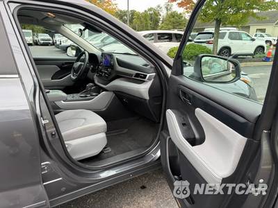 2023 Toyota Highlander LE - zdjęcie 45 z 60 - miniatura