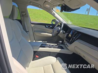 2021 Volvo XC60 T5 Inscription - zdjęcie 8 z 38 - miniatura