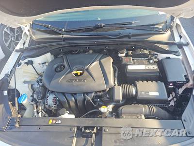 2018 Hyundai Elantra GT Hatchback - zdjęcie 15 z 26 - miniatura
