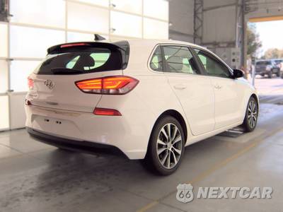 2018 Hyundai Elantra GT Hatchback - zdjęcie 4 z 26 - miniatura