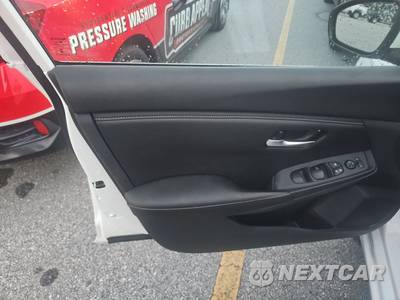 2025 Nissan Sentra SV - zdjęcie 9 z 18 - miniatura