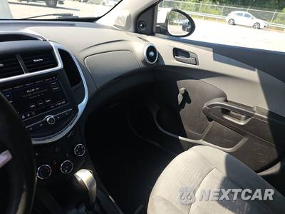 2020 Chevrolet Sonic LT Hatchback 1FL - zdjęcie 11 z 23 - miniatura