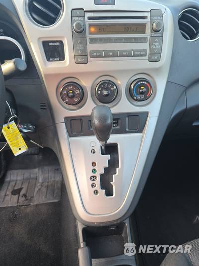 2010 Toyota Matrix - zdjęcie 11 z 28 - miniatura