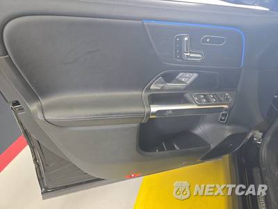 2026 Mercedes-Benz GLB 250 - zdjęcie 9 z 35 - miniatura