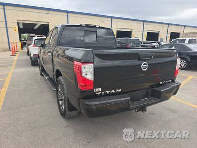 2017 Nissan TITAN SV Crew Cab Short Bed - zdjęcie 6 z 38 - miniatura