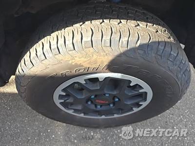 2024 Toyota Tacoma TRD Off-Road Crew Cab Medium Bed - zdjęcie 9 z 22 - miniatura