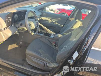 2025 Hyundai Elantra SEL Convenience - zdjęcie 7 z 26 - miniatura