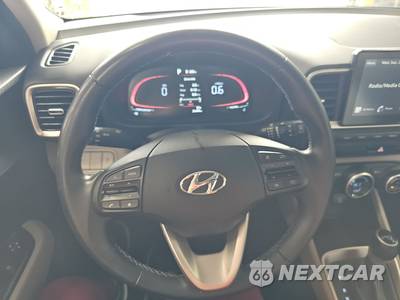 2025 Hyundai Venue SEL - zdjęcie 10 z 24 - miniatura