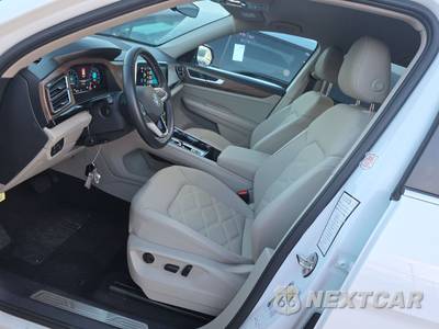 2025 Volkswagen Atlas 2.0T SE w/Technology - zdjęcie 7 z 27 - miniatura
