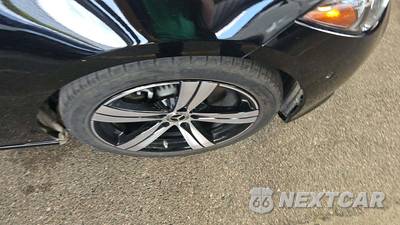 2025 Mercedes-Benz C 300 4MATIC - zdjęcie 23 z 26 - miniatura
