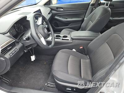 2025 Nissan Altima SV - zdjęcie 7 z 28 - miniatura