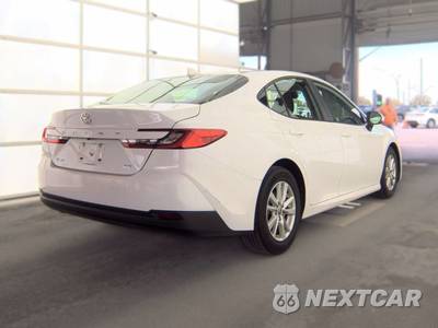 2025 Toyota Camry LE - zdjęcie 4 z 24 - miniatura