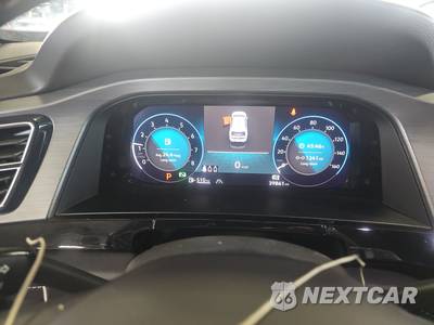 2025 Volkswagen Atlas Cross Sport 2.0T SE w/Technology - zdjęcie 12 z 32 - miniatura