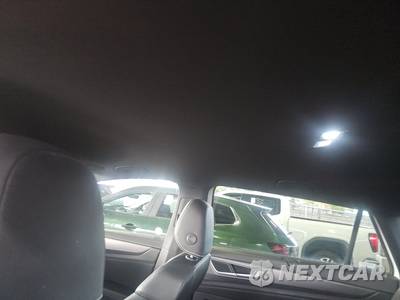 2025 Volkswagen Atlas Cross Sport 2.0T SE w/Technology - zdjęcie 18 z 32 - miniatura