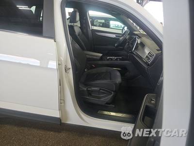 2025 Volkswagen Atlas Cross Sport 2.0T SE w/Technology - zdjęcie 8 z 32 - miniatura
