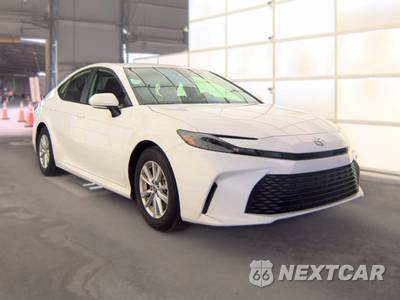 2025 Toyota Camry LE - zdjęcie 3 z 24 - miniatura