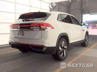 2025 Volkswagen Atlas Cross Sport 2.0T SE w/Technology - zdjęcie 4 z 32 - miniatura