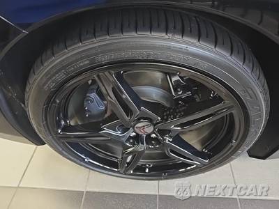 2025 Chevrolet Corvette Stingray Convertible 3LT - zdjęcie 10 z 22 - miniatura