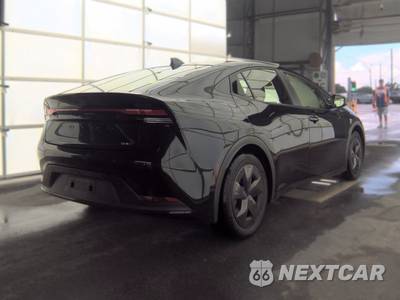2026 Toyota Prius LE - zdjęcie 4 z 21 - miniatura