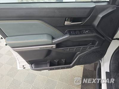 2026 Toyota Tacoma i-FORCE MAX Trailhunter Crew Cab Long Bed - zdjęcie 9 z 20 - miniatura