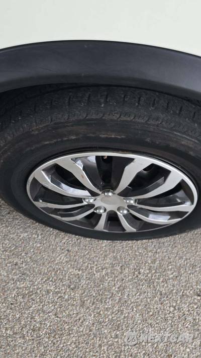 2017 Nissan Rogue Sport S - zdjęcie 33 z 34 - miniatura