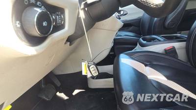 2023 Chrysler Pacifica Touring L 121.6" WB - zdjęcie 22 z 35 - miniatura