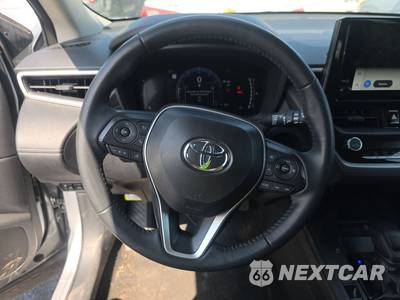2026 Toyota Corolla Cross LE - zdjęcie 10 z 48 - miniatura
