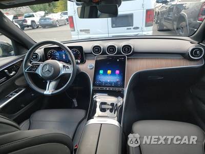 2025 Mercedes-Benz C 300 4MATIC - zdjęcie 11 z 32 - miniatura