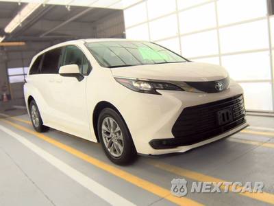 2025 Toyota Sienna LE 8-Passenger 120.5" WB - zdjęcie 3 z 23 - miniatura