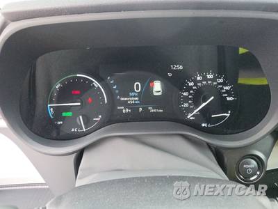 2025 Toyota Sienna LE 8-Passenger 120.5" WB - zdjęcie 12 z 23 - miniatura