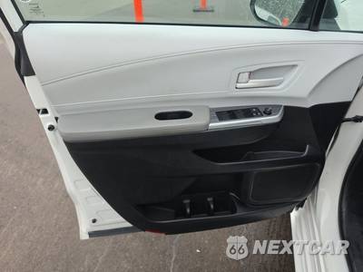 2025 Toyota Sienna LE 8-Passenger 120.5" WB - zdjęcie 9 z 23 - miniatura