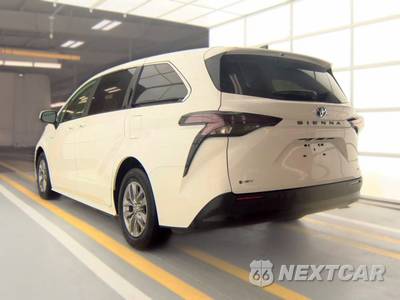 2025 Toyota Sienna LE 8-Passenger 120.5" WB - zdjęcie 6 z 23 - miniatura