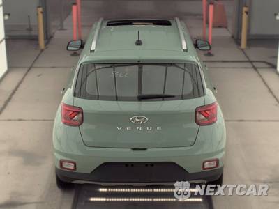 2025 Hyundai Venue SEL - zdjęcie 5 z 27 - miniatura