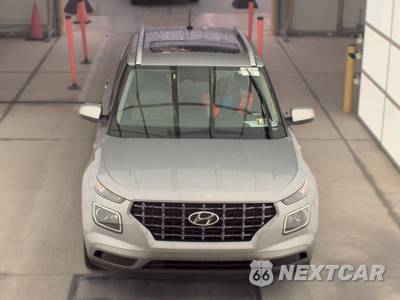 2025 Hyundai Venue SEL - zdjęcie 2 z 28 - miniatura