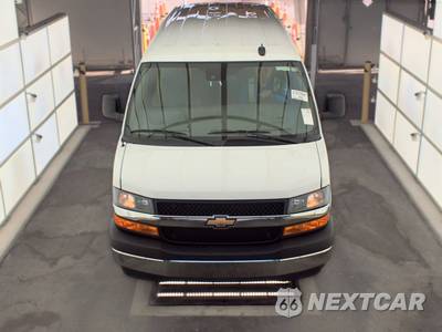 2025 Chevrolet Express 3500 Passenger Van LT 1LT 155.1" WB - zdjęcie 2 z 22 - miniatura