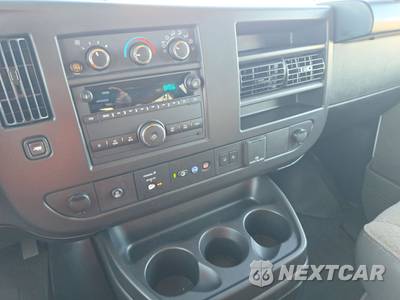2025 Chevrolet Express 3500 Passenger Van LT 1LT 155.1" WB - zdjęcie 11 z 22 - miniatura