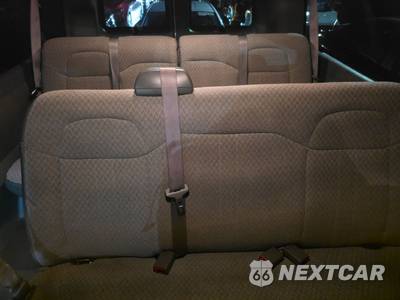 2025 Chevrolet Express 3500 Passenger Van LT 1LT 155.1" WB - zdjęcie 14 z 32 - miniatura