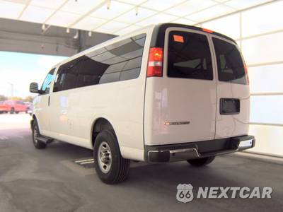 2025 Chevrolet Express 3500 Passenger Van LT 1LT 155.1" WB - zdjęcie 6 z 24 - miniatura