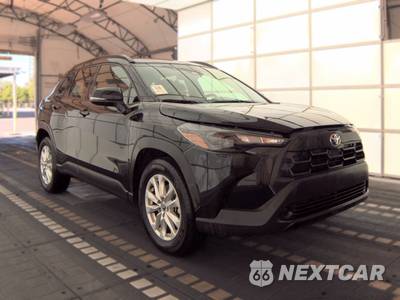 2026 Toyota Corolla Cross LE - zdjęcie 3 z 24 - miniatura