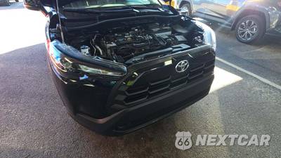 2026 Toyota Corolla Cross LE - zdjęcie 22 z 24 - miniatura