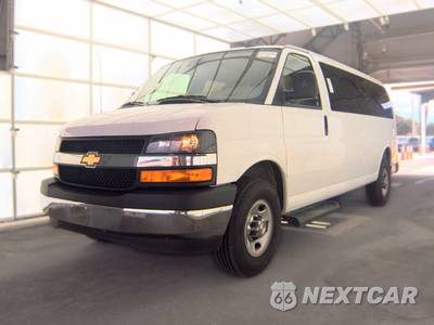 2025 Chevrolet Express 3500 Passenger Van LT 1LT 155.1" WB