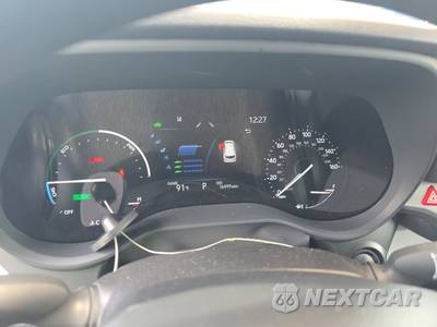 2025 Toyota Sienna LE 8-Passenger 120.5" WB - zdjęcie 12 z 23 - miniatura