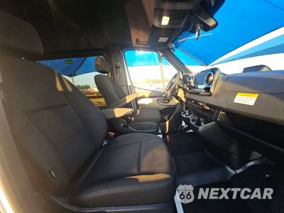 2026 Mercedes-Benz Sprinter 2500 Passenger Van High Roof 170.0" WB - zdjęcie 8 z 21 - miniatura