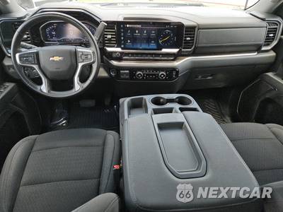 2025 Chevrolet Silverado 2500HD LT Crew Cab Long Bed 1LT - zdjęcie 13 z 33 - miniatura