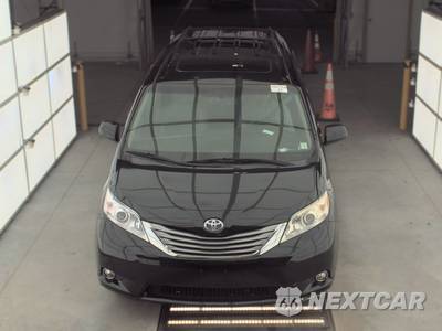 2017 Toyota Sienna XLE 7-Passenger 119.3" WB - zdjęcie 2 z 27 - miniatura